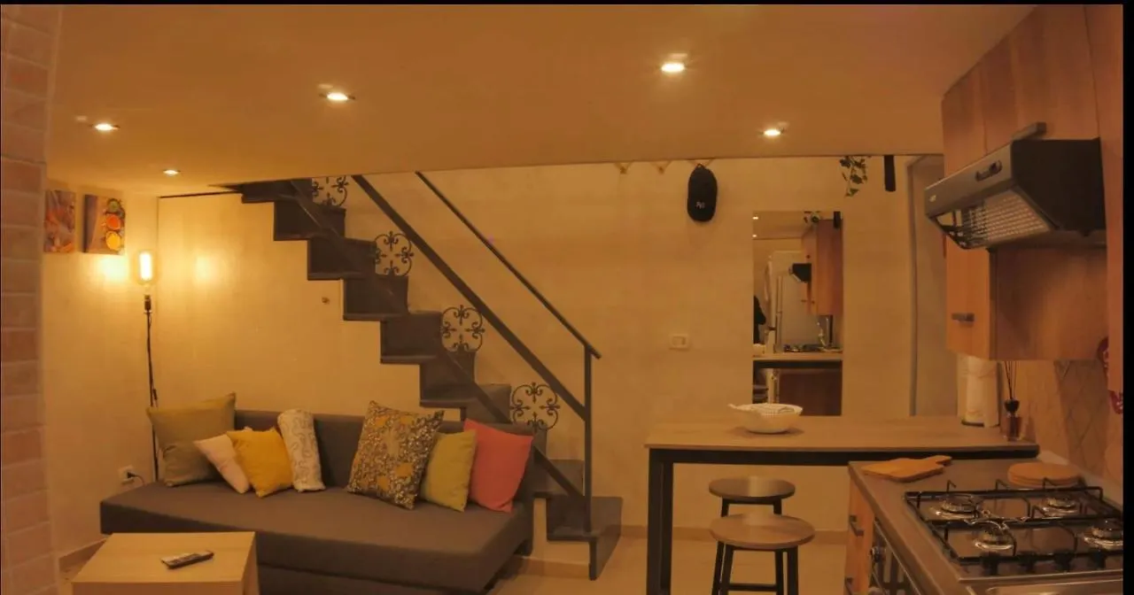 Casina A Pizzofalcone 93 Daire Napoli
