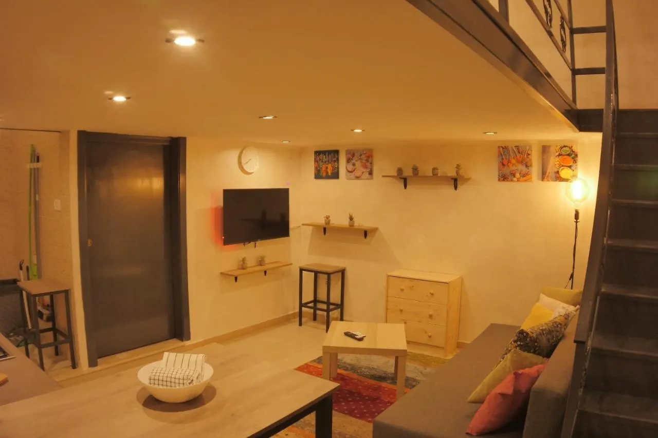 Casina A Pizzofalcone 93 Daire Napoli